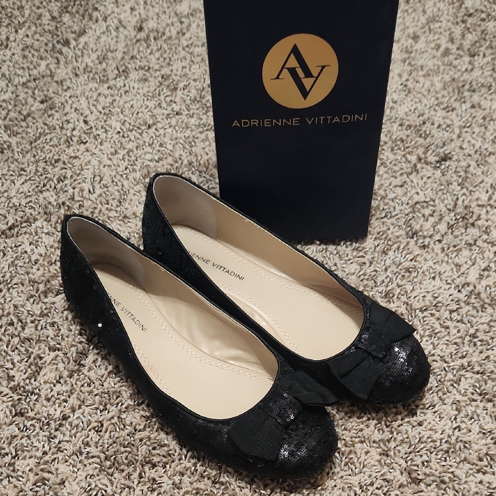 Adrienne Vittadini Black Sequin Flats With Bow. Size 8. Style, AV-CORIN